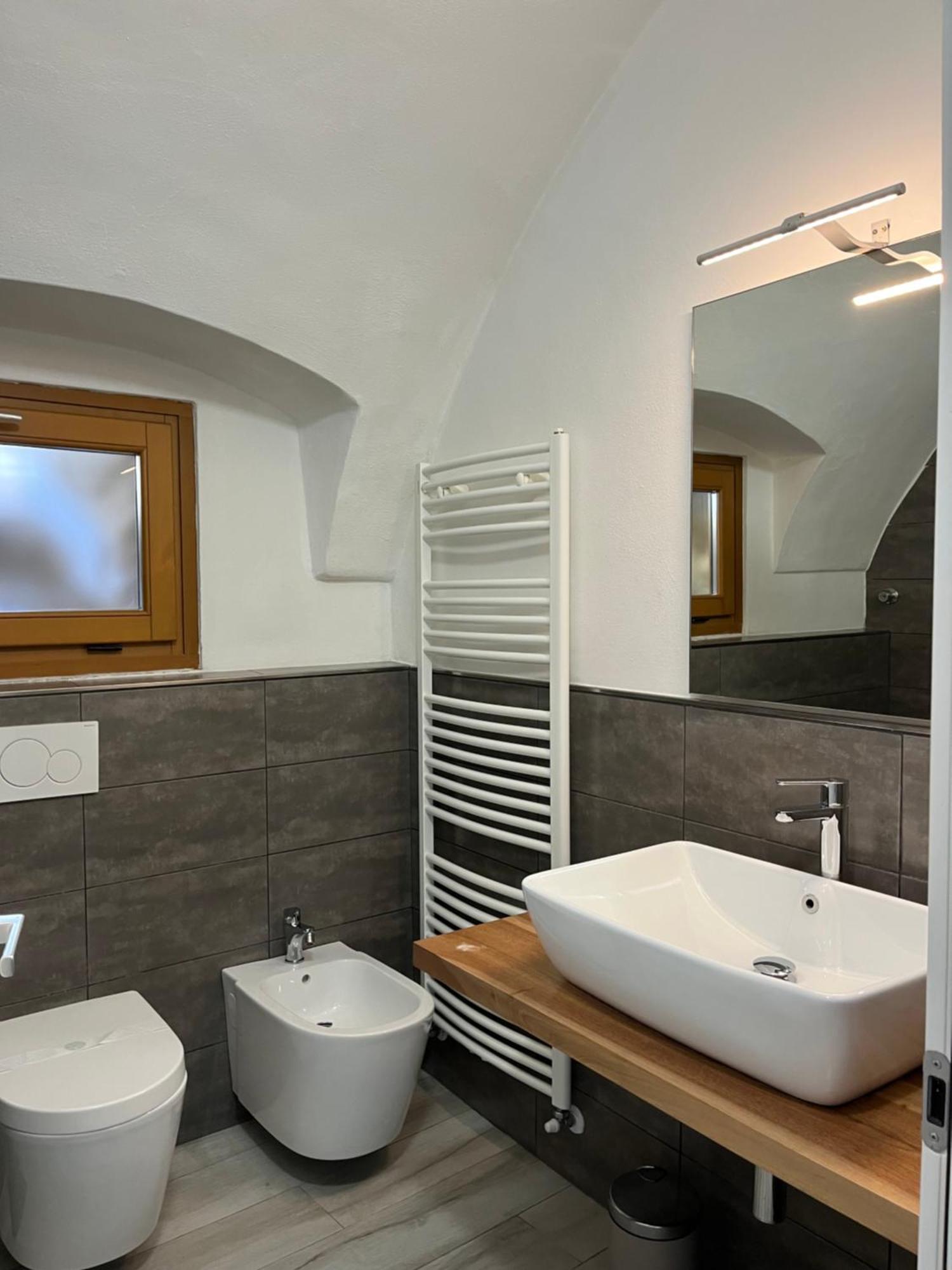 Casa Nina Appartement Mezzolago Buitenkant foto