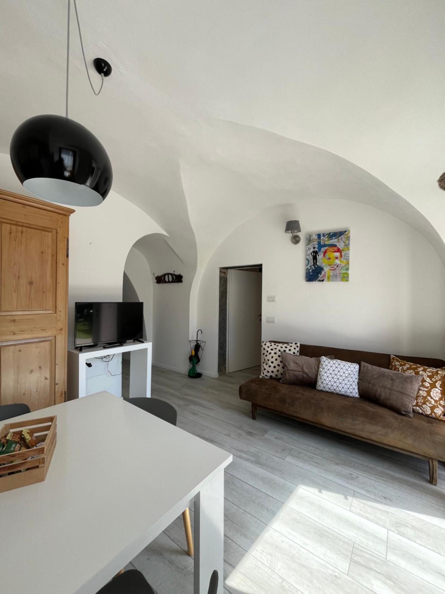 Casa Nina Appartement Mezzolago Buitenkant foto